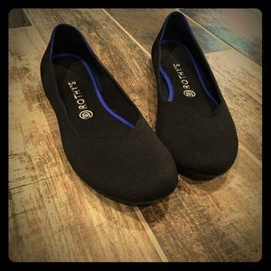 Rothy’s black flats